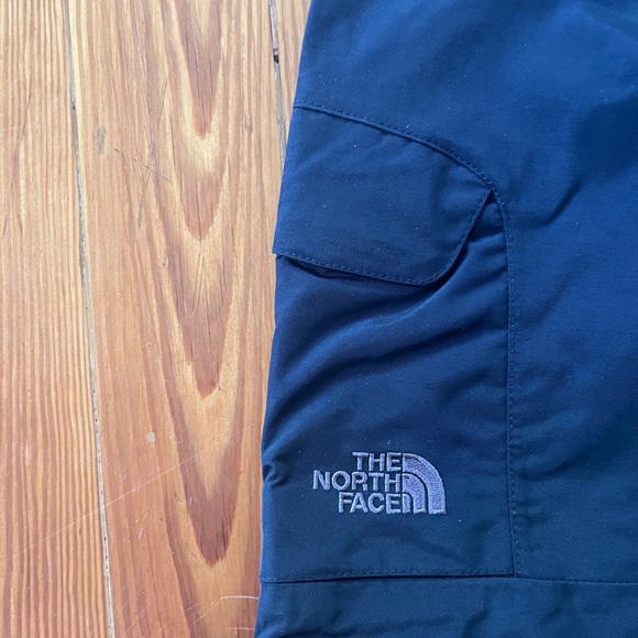 Women’s size M black north face ski/snow pants - Picture 4 of 6